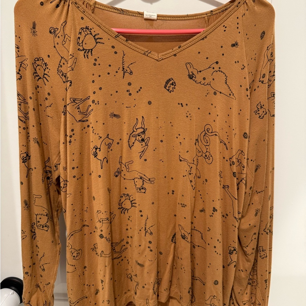 kate quinn Brown Long Sleeve V-Neck Top with Black Celestial Animal Print
